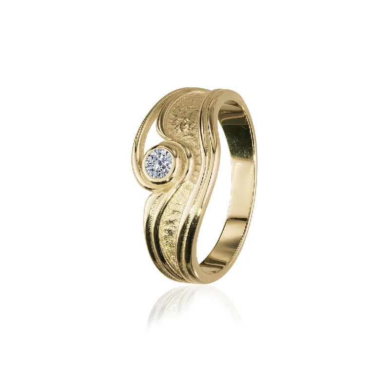 Vintage-inspired rings for antique lovers-Tide Gold Ring GCR188