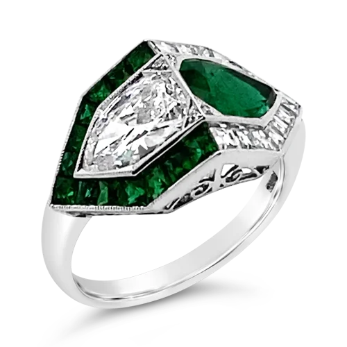 Luxury rings with emeralds and diamonds-Emerald & Diamond Ring