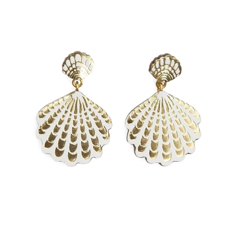 Lightweight earrings for comfortable wear-SEA SHELL STUD . earrings