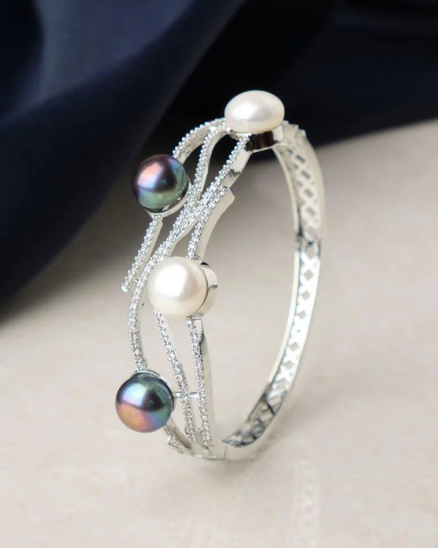 Custom bangles with gemstone embellishments-Fashionable Pearl & Stone Studded Bangle