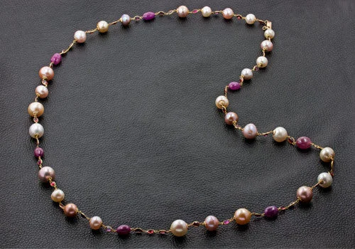 Custom charm necklaces for creative designs-Pearl & Garnet Necklace