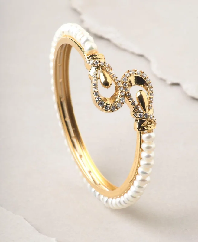 Diamond bangles for luxury fashion-Trendy and Fashionable Pearl Bangle