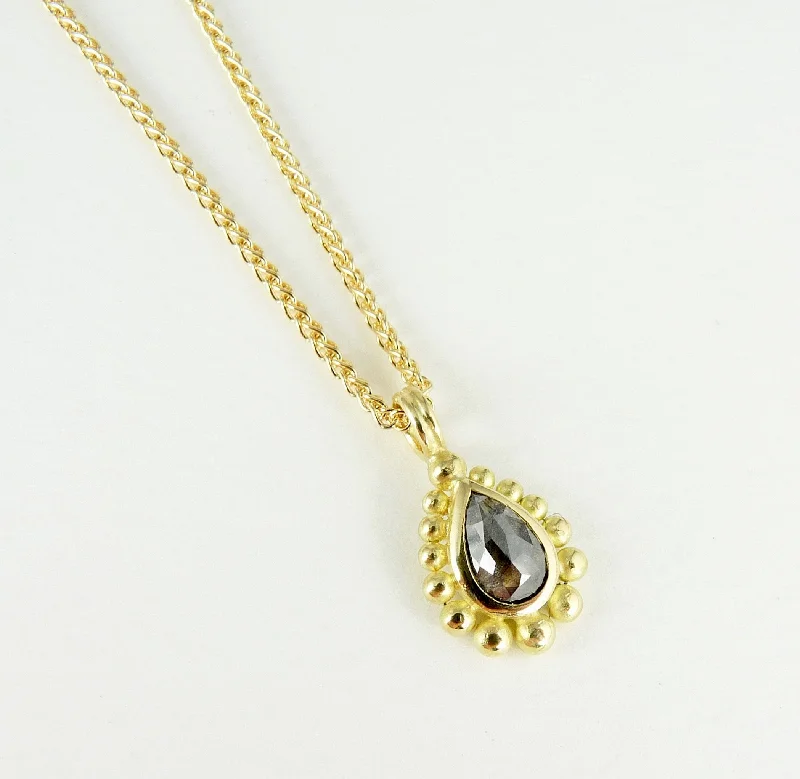 Layered pendant necklaces for trendy, chic looks-Salt & Pepper Diamond Courtesan Necklace