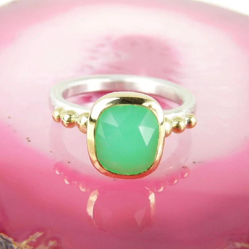 Gold wedding bands for timeless elegance-Chrysoprase Granulation Ring