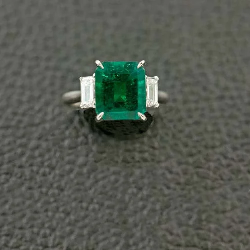 Custom signet rings for a personalized look-Emerald & Diamond Ring