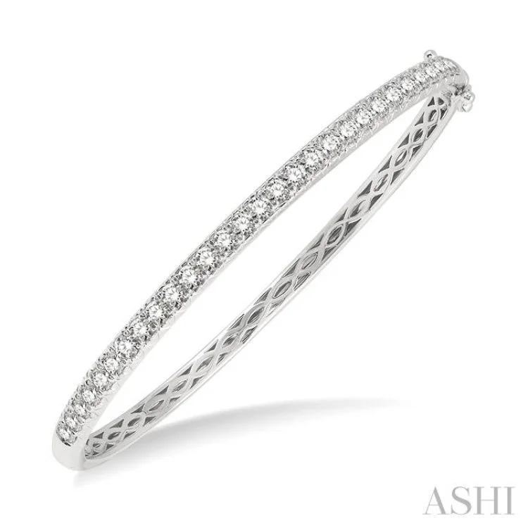 Handcrafted bangles for unique fashion accessories-2 Ctw Round Cut Diamond Bangle in 14K White Gold