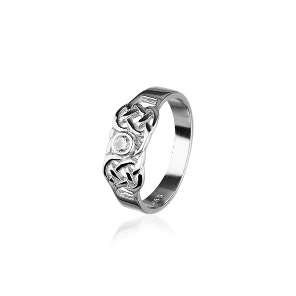 Trendy rose gold rings for modern elegance-Celtic Silver Ring CR159