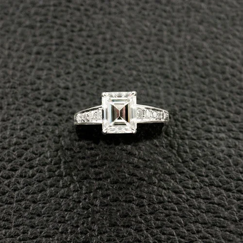 Vintage-inspired rings for timeless beauty-Emerald cut Diamond Engagement Ring