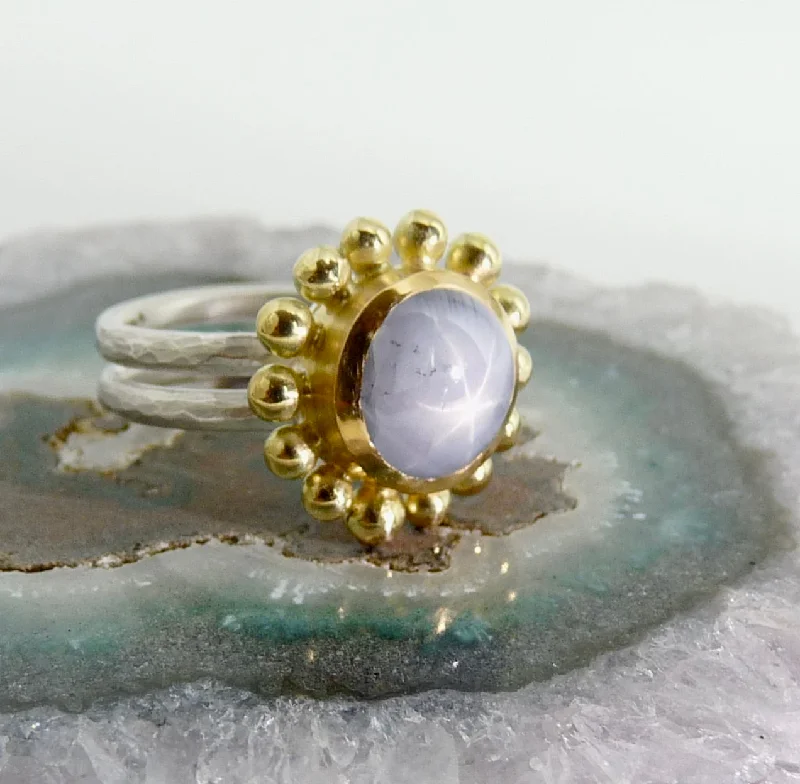 Vintage-inspired rings for timeless beauty-Star Sapphire Courtesan Ring