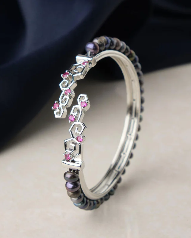 Adjustable bangles for a comfortable fit-Trendy Stone Studded Pearl Bangle