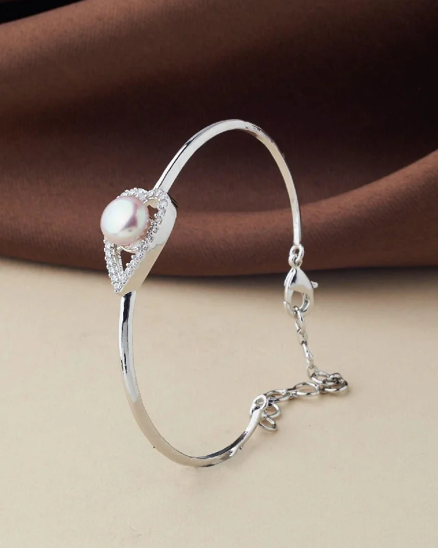 Adjustable wire bangles for unique looks-Elegant and classy Pearl Bangle