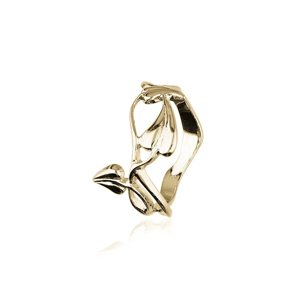 Bold cocktail rings for evening parties-9ct Gold Ring with Leaf Design GR94