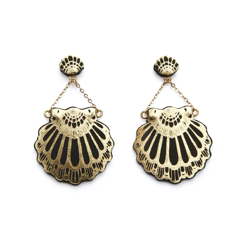 Designer earrings for high-end fashion lovers-FAN CLAM . stud earrings