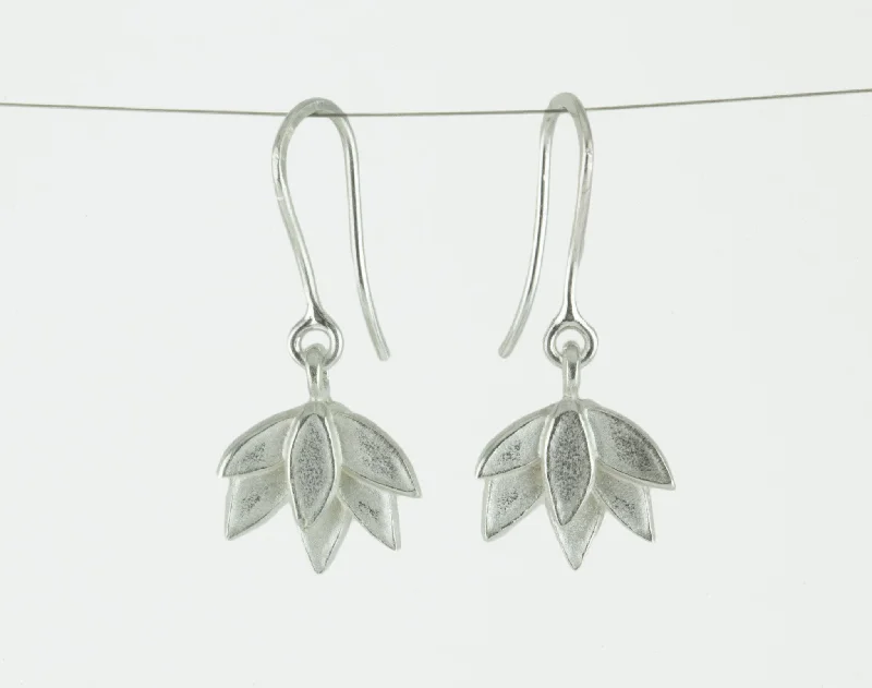 Trendy drop earrings for evening wear-Deepa Flower Hook Earrings in Silver