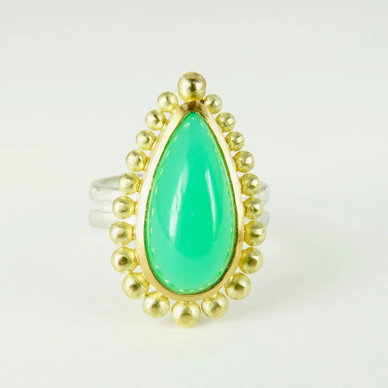 Unique cocktail rings for standout fashion-Chrysoprase Courtesan Ring