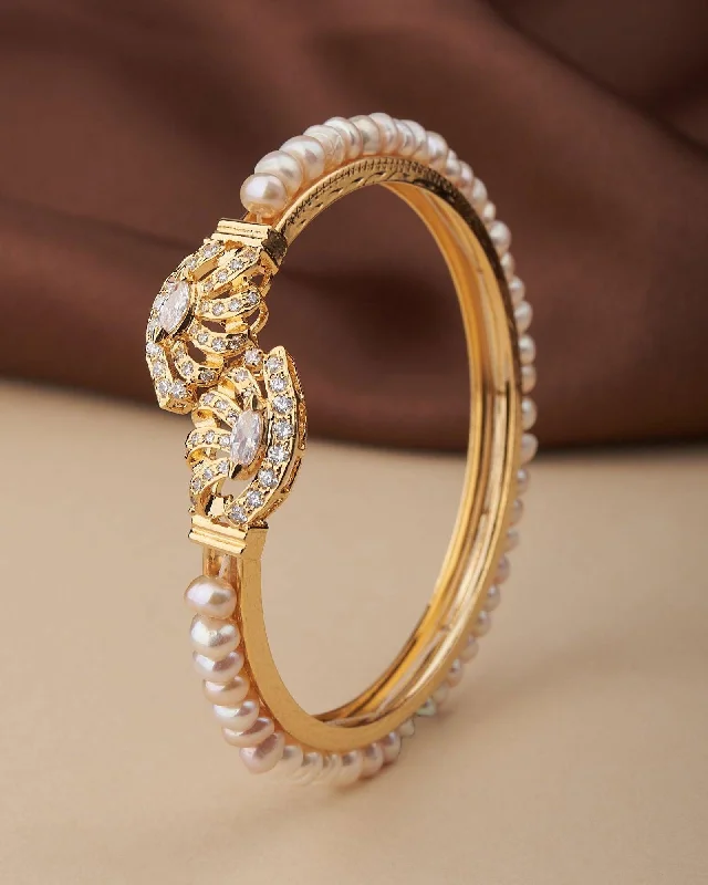 Rose gold bangles for romantic elegance-Trendy Real Pearl Bangle