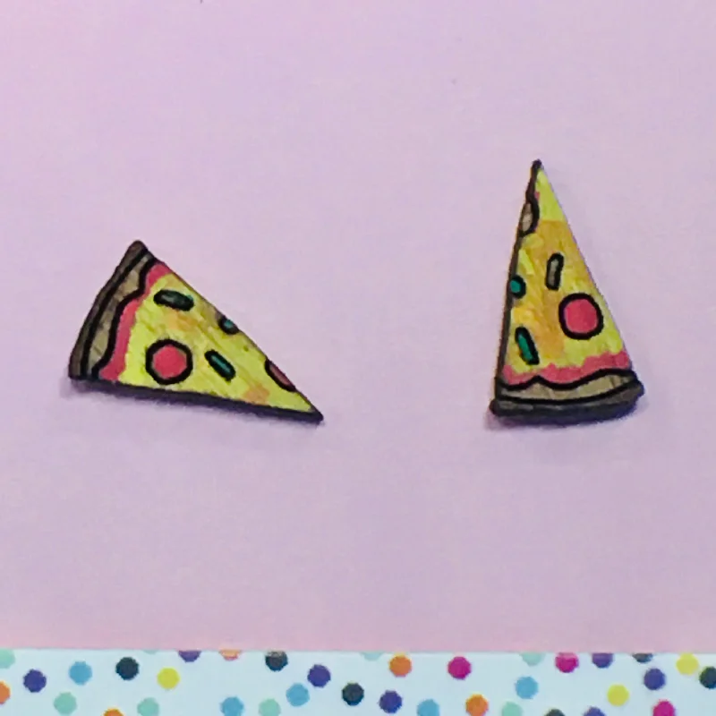 Statement ear cuffs for trendy looks-Studs: Pizza