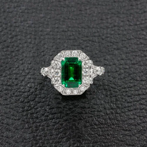 Dainty rings for minimalist style-Emerald & Diamond Ring