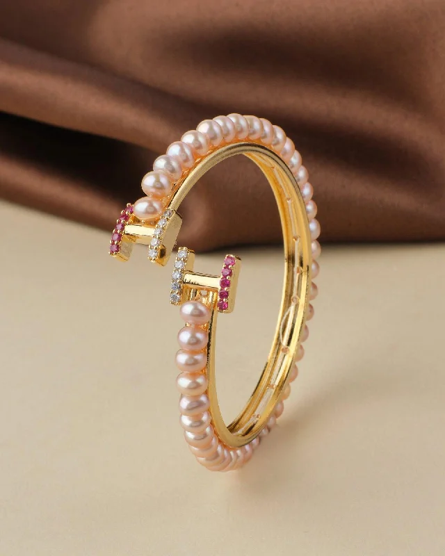 Custom birthstone bangles for meaningful gifts-Elegant and classy Pearl Bangle