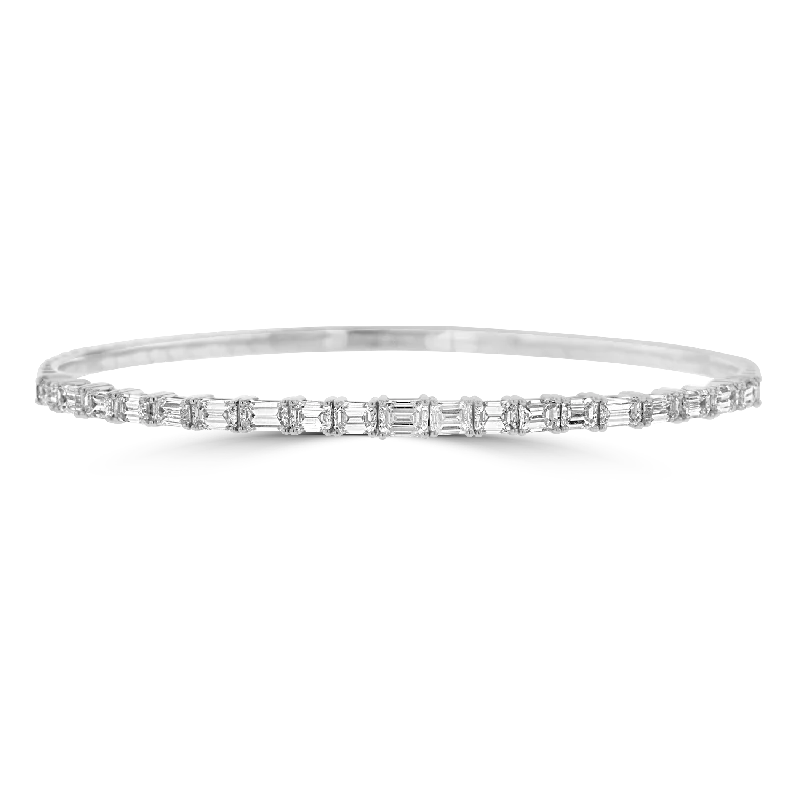 Handcrafted gemstone bangles for colorful elegance-18KT WHITE GOLD 2.97CTW DIAMOND BANGLE BRACELET