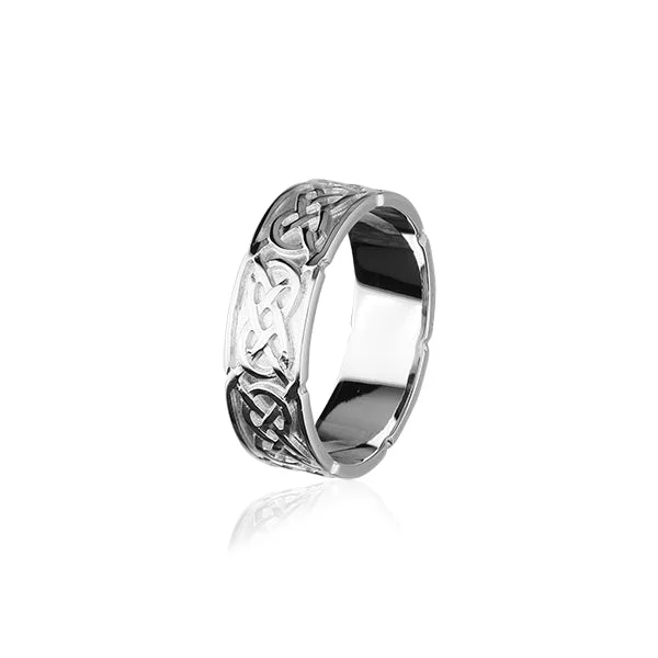 Minimalist silver rings for modern fashion-Celtic Silver Ring R126