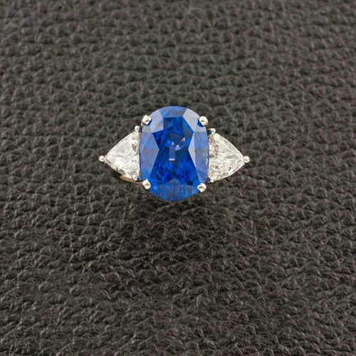 Geometric rings for a modern and chic style-Sapphire & Diamond Ring