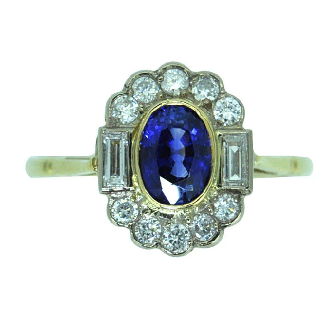 Bold statement rings for fashion-forward looks-Sapphire & Diamond Ring