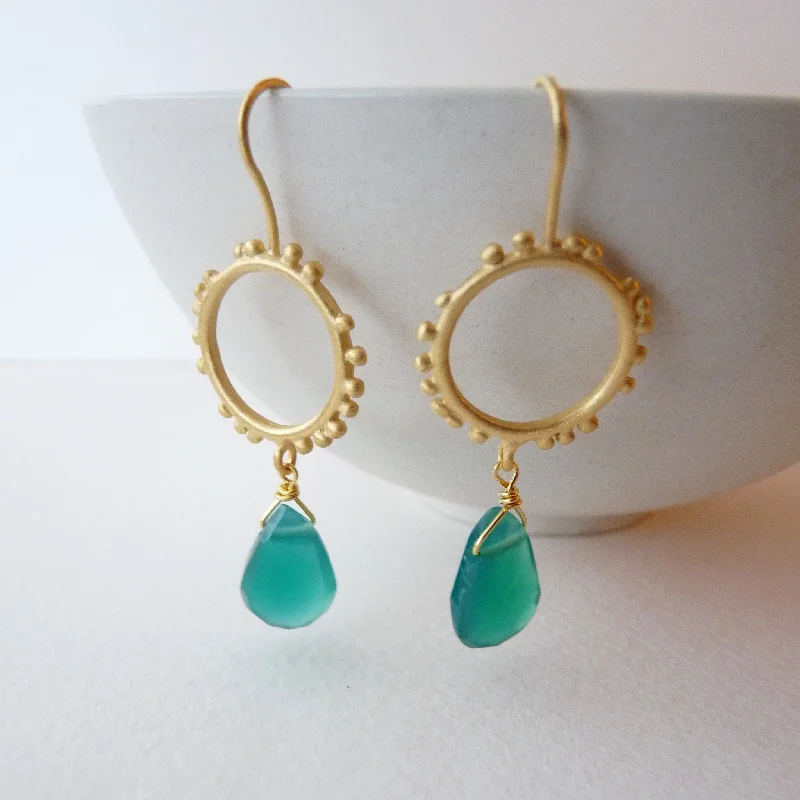 Geometric earrings for bold fashion choices-Granulation Hooks With Gemstone Drop