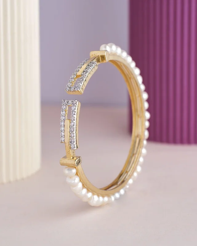 Multi-tone bangles for mixed metal fashion-Pretty White Pearl Bangle