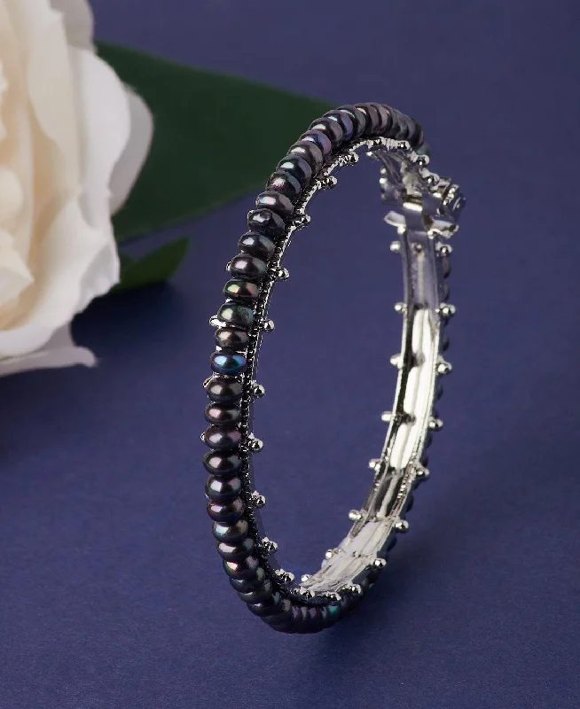 Gemstone-studded bangles for colorful style-Elegant Rhodium Black Pearl Bangle