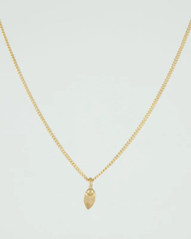 Pearl necklaces for timeless luxury-Mimi Leaf Delicate Necklace