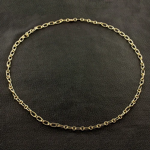 Pearl necklaces for timeless luxury-Gold Oval and Round Link Chain Necklace